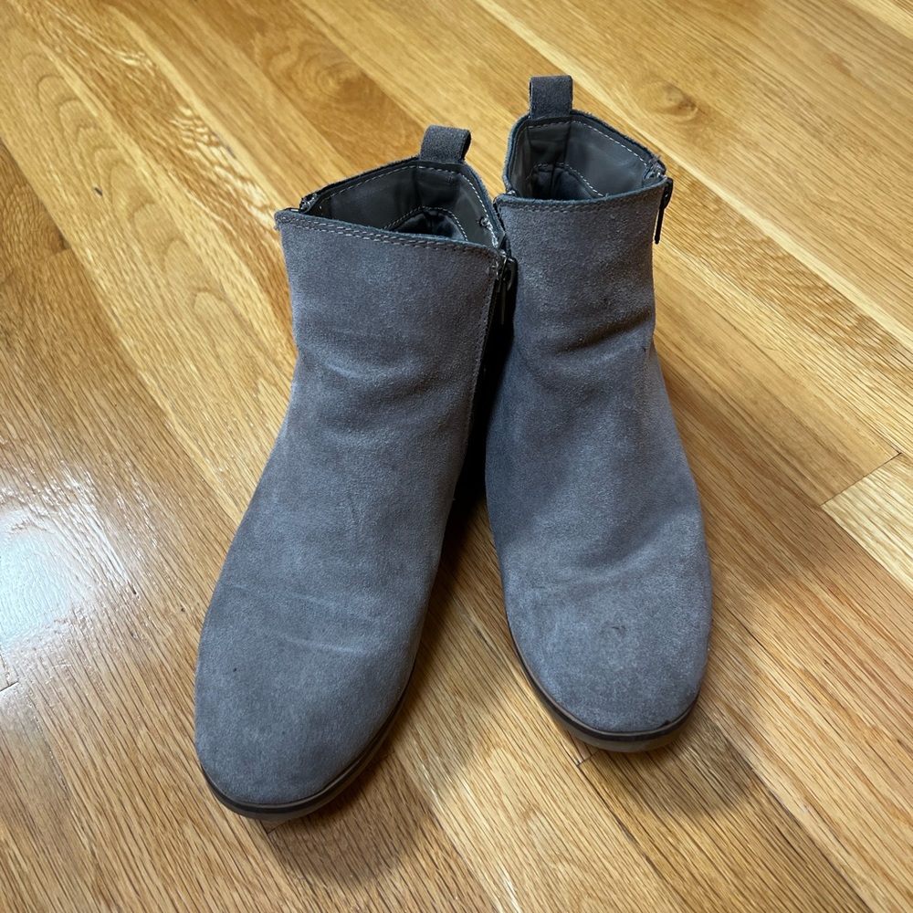 Steve Madden flat booties